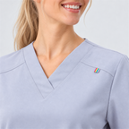 Women’s V-Neck Stretch Scrub Top with Contrast Pocket Detail | G&P