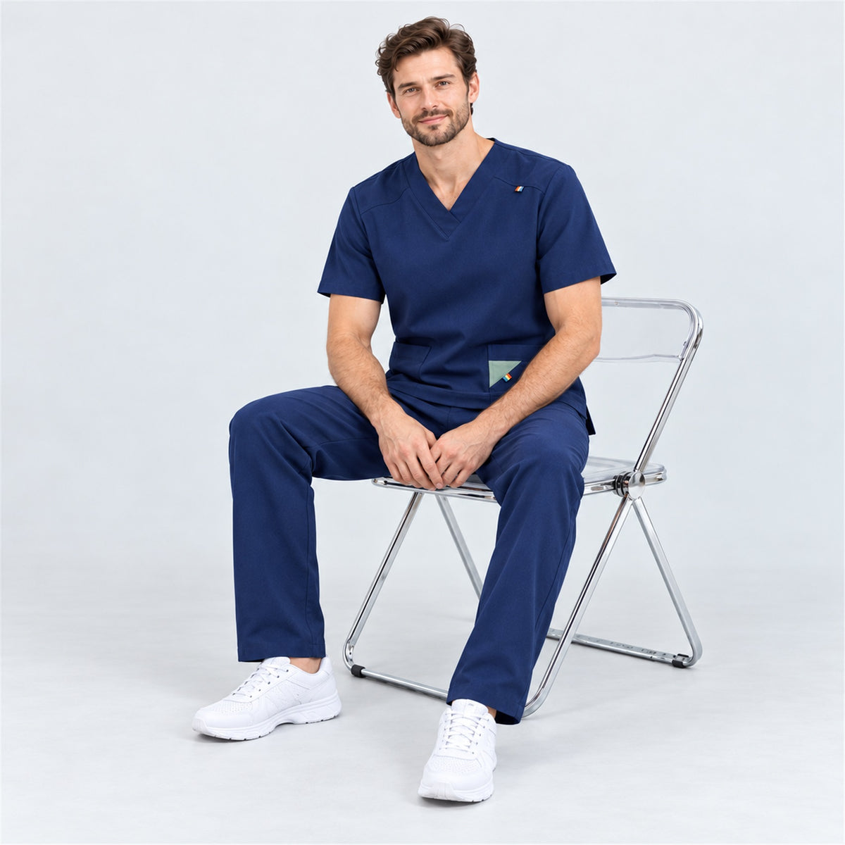 Men's V-Neck Scrub Set with Contrast Pocket Detail | G&P