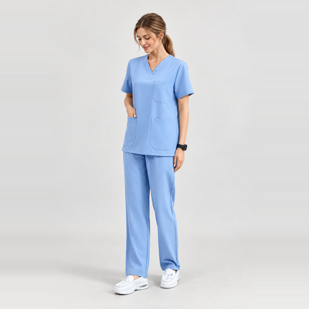 Women's V-Neck Stretch Scrub Top with 3 Pockets | G&P