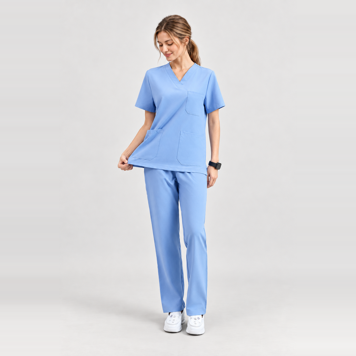 Women's V-Neck Stretch Scrub Top with 3 Pockets | G&P