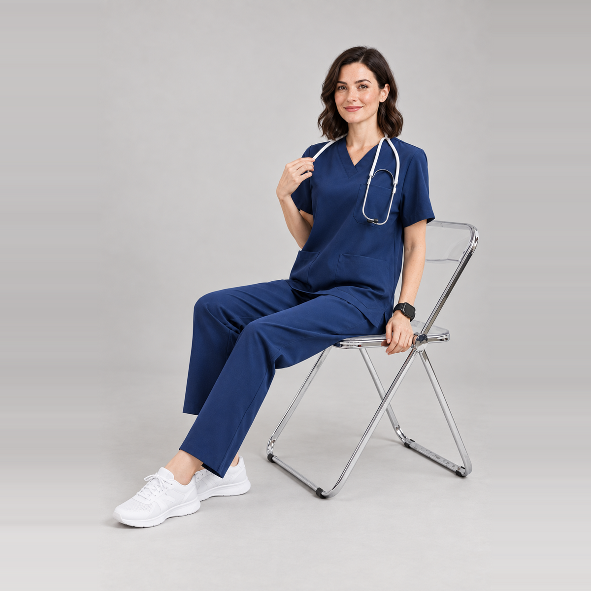 Women's V-Neck Stretch Scrub Top with 3 Pockets | G&P