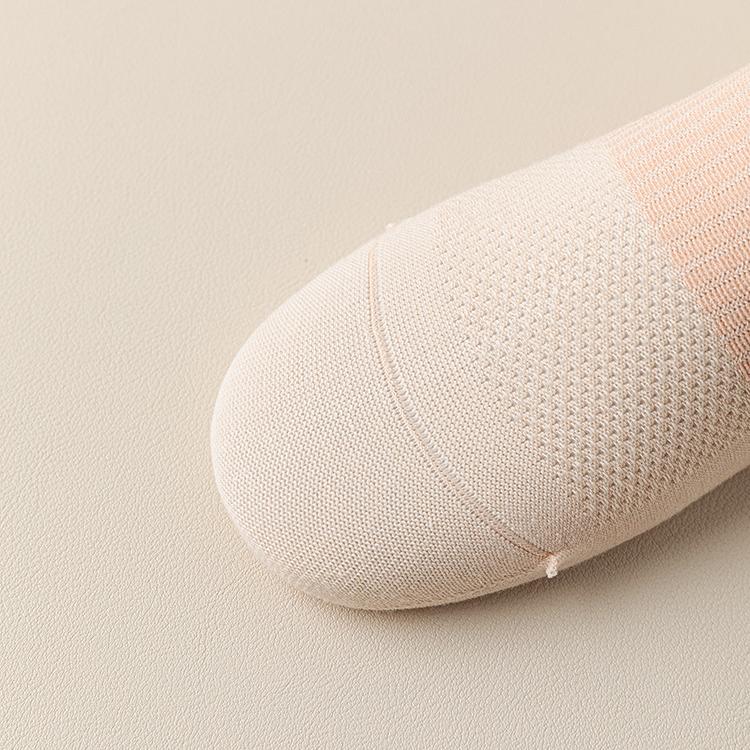 Women's Breathable Ankle Socks with Ribbed Cuff