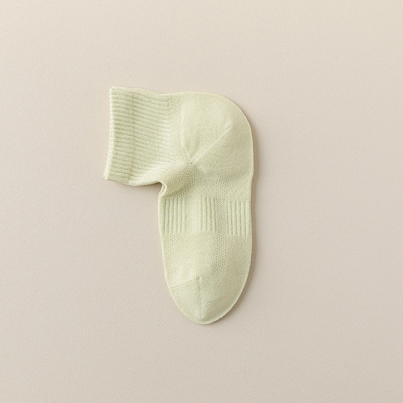 Women's Breathable Ankle Socks with Ribbed Cuff
